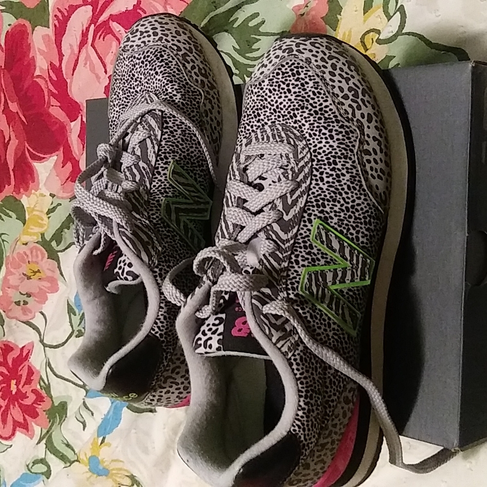 New balance shoes